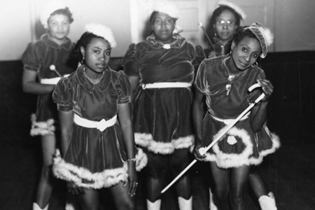 Travel-Mardi-Gras-Bab.jpg