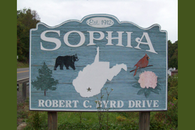 Sophia_Sign_s.jpg