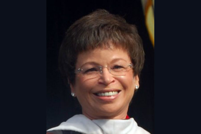Valerie_Jarrett_commencement.jpg