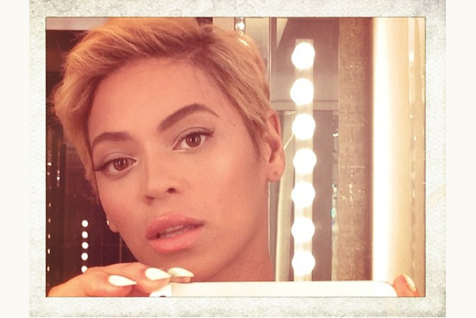 beyonce-blonde-pixie-haircut-instagram.jpg