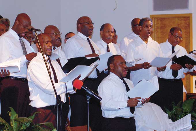 mens-chorus_9135.jpg