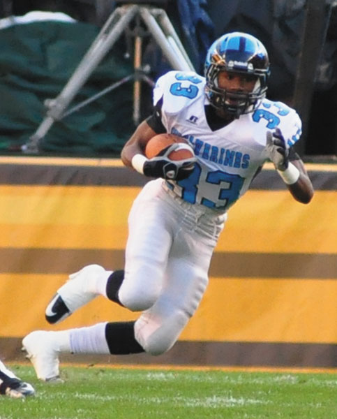 miles-sanders-woodland-hills-11-23-2012