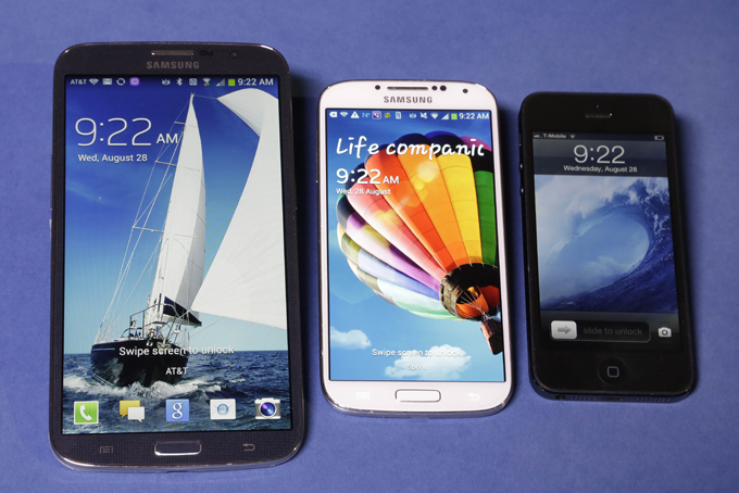 TEC_Samsung_Huge_Phon_Broa.jpg
