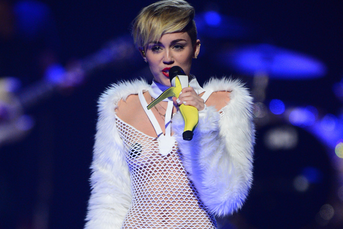 Music-Miley_Cyrus_Broa.jpg