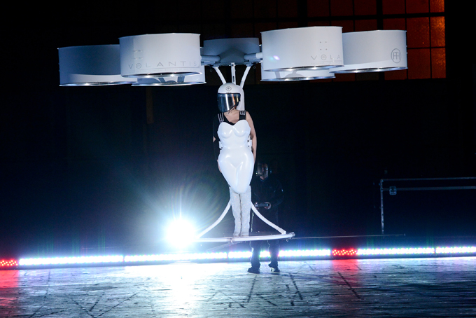 Lady_Gaga_ARTPOP_Albu_Broa.jpg