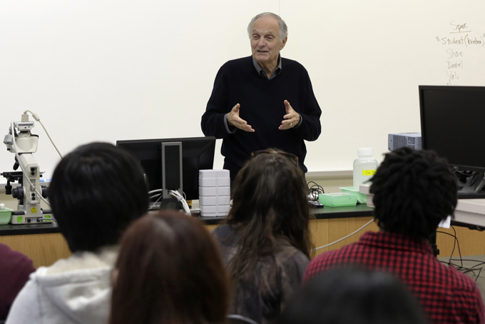 In this April 26, 2013 file photo, actor and sometimes science professor Alan Alda addresses a Communicating Science class on the campus of Stony Brook University, on New York's Long Island. (AP Photo/Richard Drew, File)