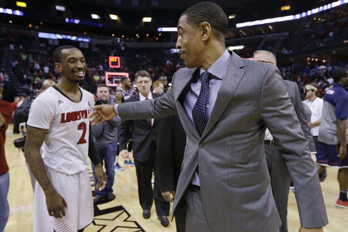 Kevin Ollie, Russ Smith