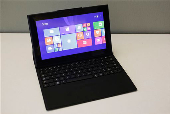 Lumia-2520-tablet-and-keyboard