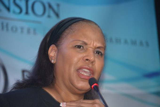 Kim Keenan speaking at NNPA mid-winter convention in Nassau, Bahamas [NNPA Photo by Ann Ragland]