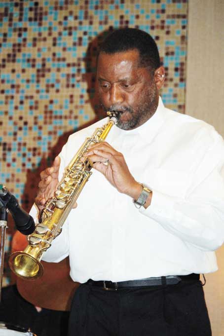 LEE ROBINSON ON SAX