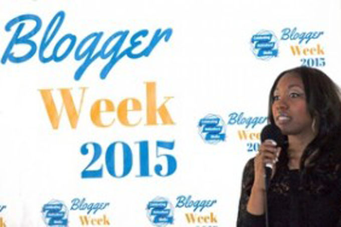 Joi-Marie McKenzie offers tips to participants on how to find their niche as bloggers during the Blogger Week Unconference. (AFRO/Photo by Shantella Y. Sherman)