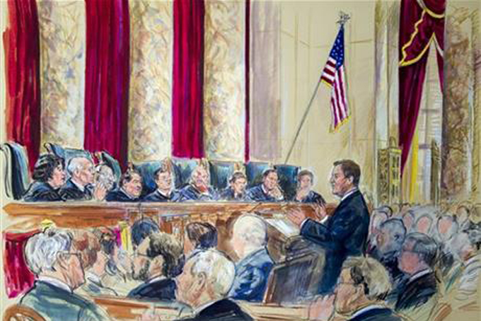 ring shows Tennessee Associate Solicitor General Joseph Walen arguing before the Supreme Court hearing on same-sex marriage in Washington. Justices, from left are, Sonia Sotomayor, Stephen Breyer, Clarence Thomas, Antonin Scalia, Chief Justice John Roberts, Anthony Kennedy, Ruth Bader Ginsburg, Samuel Alito Jr., and Elena Kagan. The Supreme Court’s four liberal justices have been in the majority in virtually all the year’s biggest cases. They have found a fifth vote to form a majority in Kennedy and more surprisingly, Roberts. homas was even their partner in one 5-4 ruling.(AP Photo/Dana Verkouteren, File)
