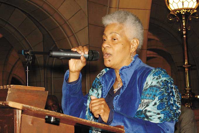 COMMUNITY ACTIVIST—Longtime community activist and talk show host Lois Toni McClendon gives her acceptance speech.
