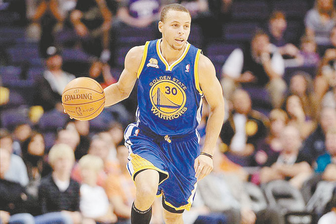 OFF GAME—Stephen Curry had a rare off game but will be ready for the Cavs in Cleveland.