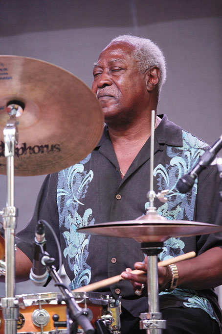 ROGER HUMPHRIES