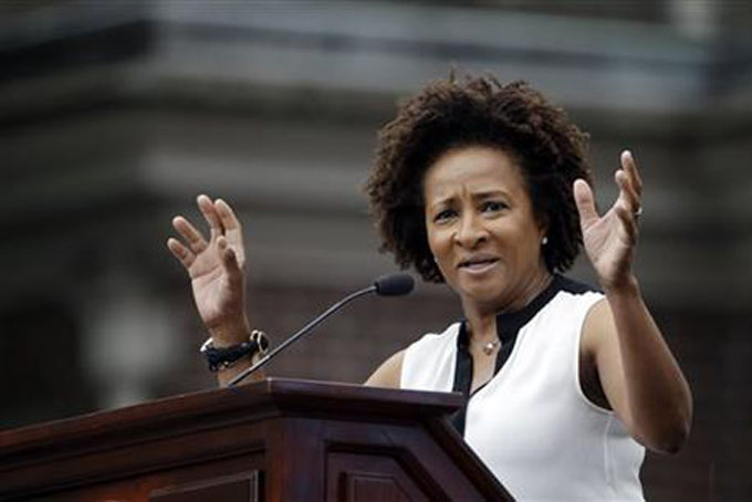 Wanda Sykes speaks during the National LGBT 50th Anniversary Ceremony, Saturday, July 4, 2015, in front of Independence Hall in Philadelphia. (AP Photo/Matt Rourke)