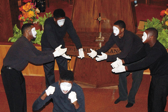 THE SHELBY HARRUIS & CREW MIME TEAM    