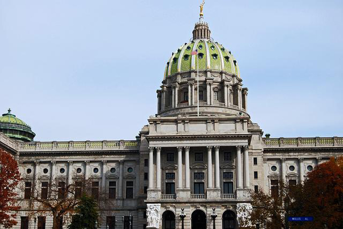 Harrisburg Capitol_z