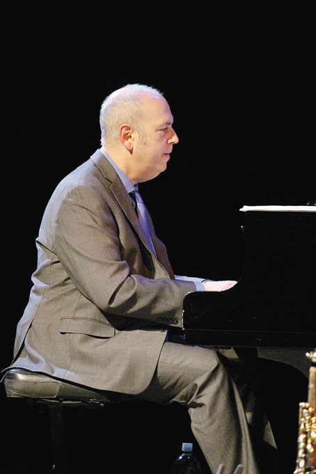 DAVID BUDWAY Piano