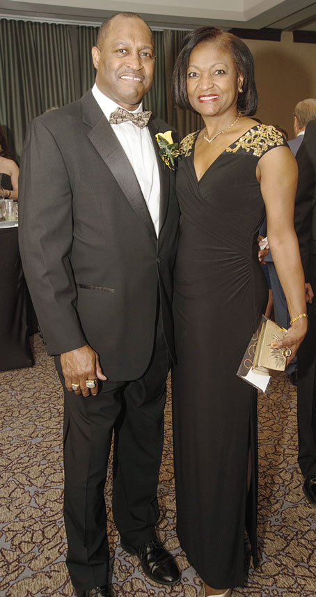 Mel Blount honors Dwyane Woodruff at annual celebrity roast - Behind the  Steel Curtain