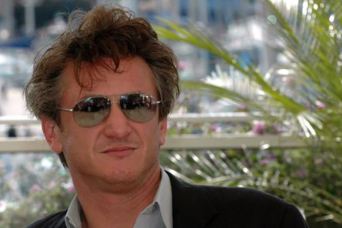 Actor Sean Penn poses during a photocall for his film "The Assassination of Richard Nixon," being shown out of competition, at the 57th international Film Festival in Cannes, southern France, Monday May 17, 2004. (Patrick Gardin / Associated Press)