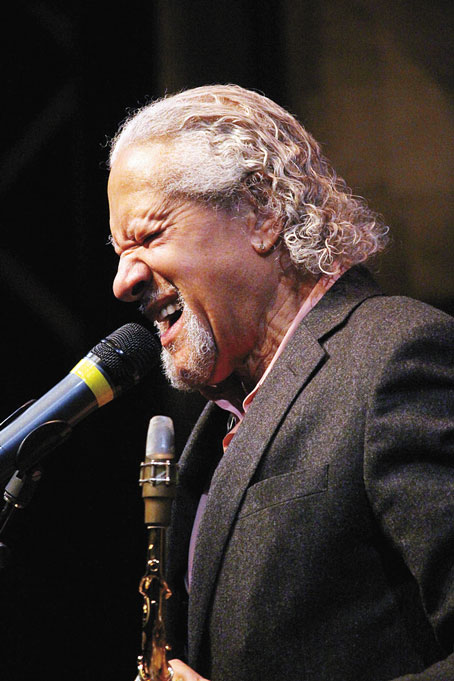GARY BARTZ SINGING