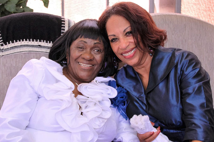 A WARM WELCOME—Pastor Lola Thorpe, left, welcomes guest speaker, Evangelist Shirley Jordon from Mansfield, Ohio. 