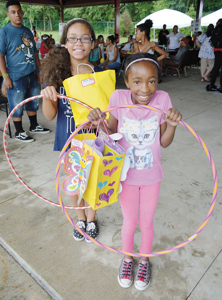 CONTEST WINNERS—Nichelle Kiger and Qaniah Givner