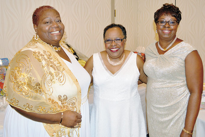 MEMBERS OF PITTSBURGH CLUB NO. 6—Denise Raiford, Ann Bradford and Glenda S. Ellison