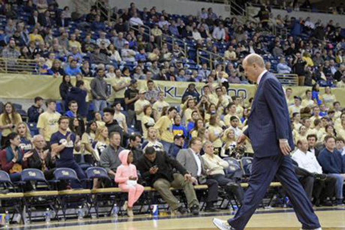 Pittsburgh head coach Kevin Stallings walks off the court after being ejected during the second half of an NCAA college basketball game against Louisville, Tuesday, Jan. 24, 2017, in Pittsburgh.(AP Photo/Fred Vuich)